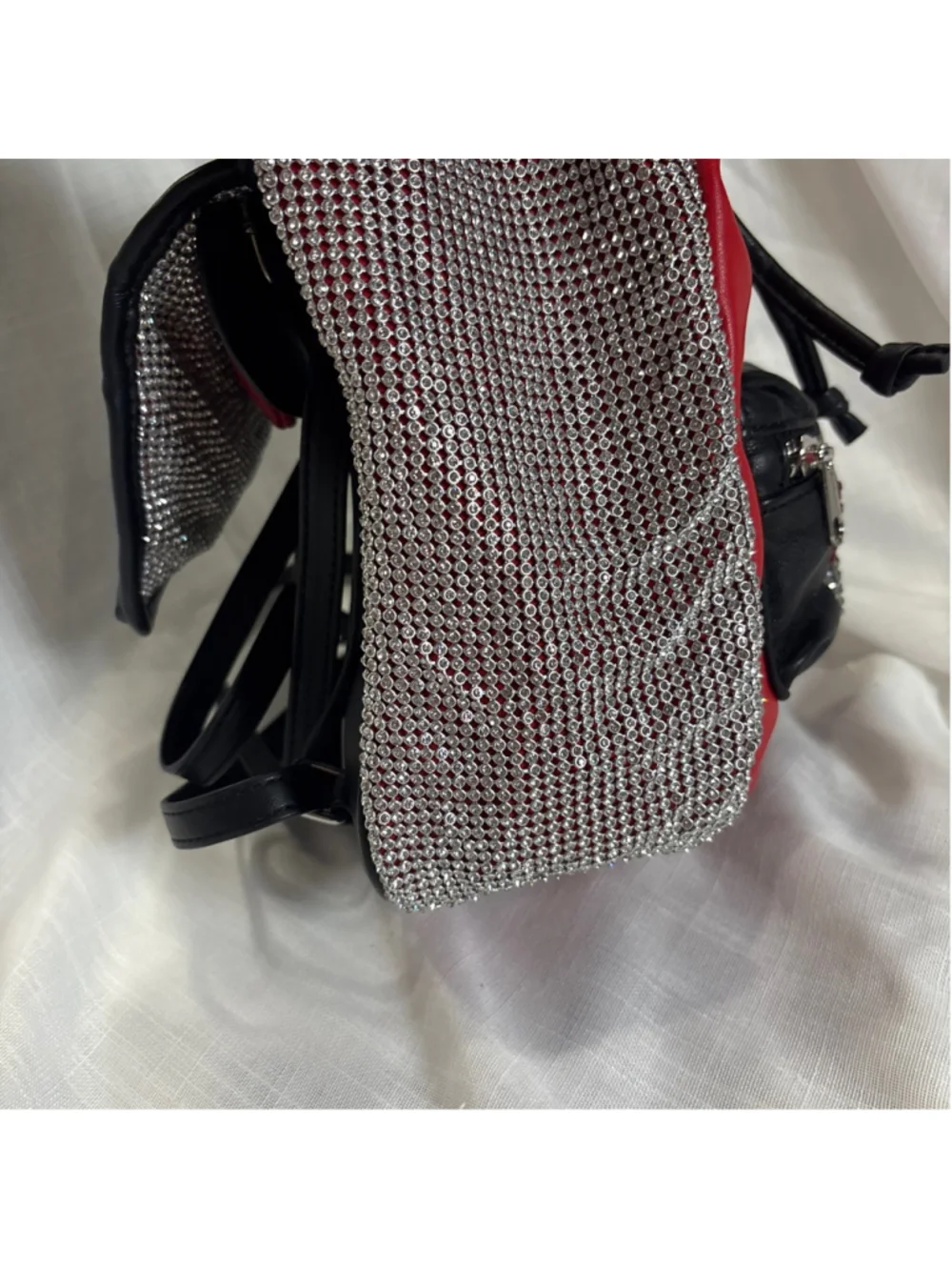 Disney Minnie Mouse mini-backpack. Sparkle in style new without tags adorable ! - Picture 5 of 13